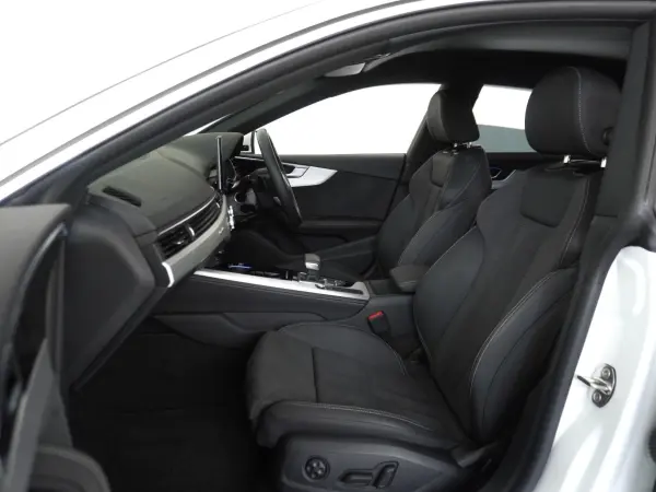 2022 Audi A5 Sportback — photo 8 | Tuminion Kenya