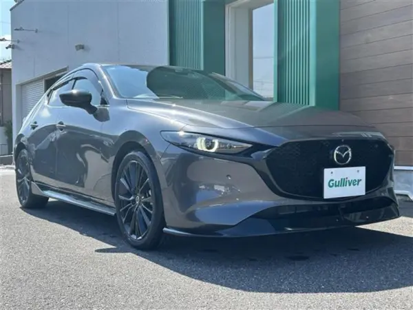 2022 Mazda 3 Fastback — photo 9 | Tuminion Kenya