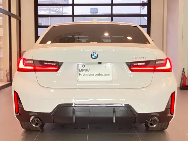 2026 Bmw 3 Series — photo 9 | Tuminion Kenya