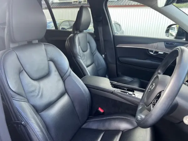 2021 Volvo Xc90 — photo 7 | Tuminion Kenya