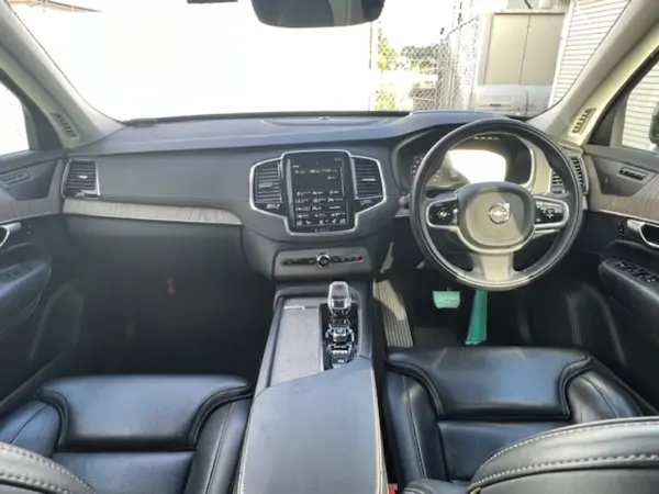 2021 Volvo Xc90 — photo 8 | Tuminion Kenya