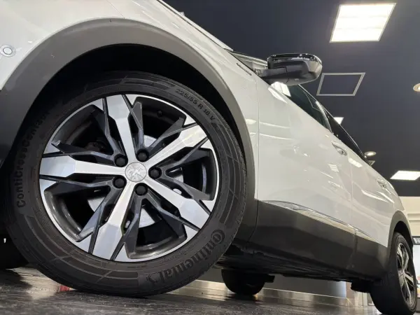 2020 Peugeot 3008 — photo 2 | Tuminion Kenya
