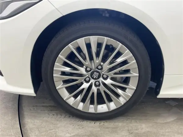 2020 Toyota Crown — photo 8 | Tuminion Kenya