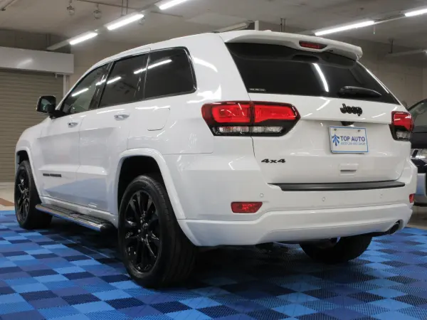 2019 Jeep Grand Cherokee — photo 3 | Tuminion Kenya