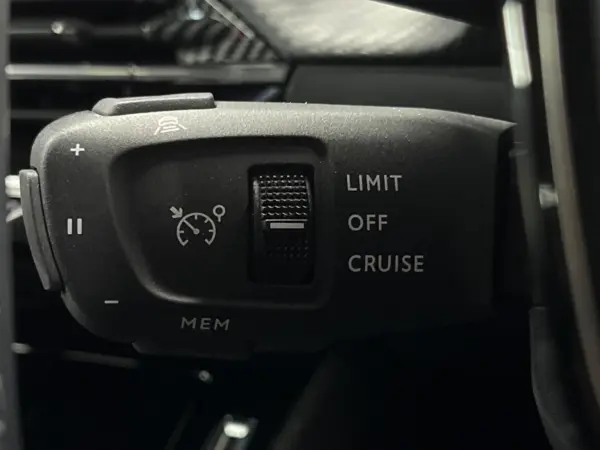2021 Peugeot 208 — photo 7 | Tuminion Kenya