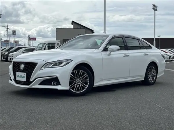 2021 Toyota Crown — photo 9 | Tuminion Kenya