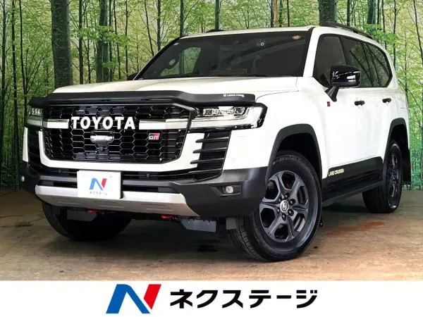 2023 Toyota Landrcuiser 300 — photo 1