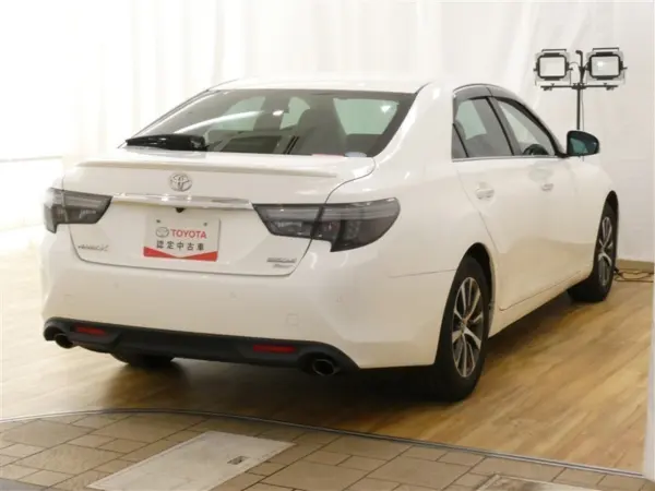 2019 Toyota Mark  X — photo 8 | Tuminion Kenya
