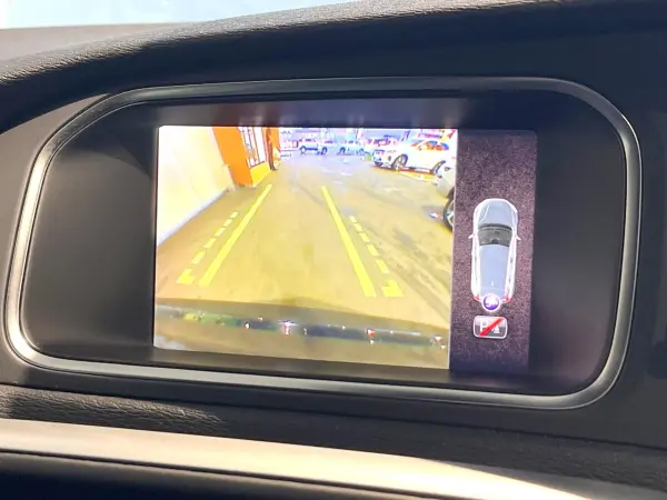 2019 Volvo V40 — photo 9 | Tuminion Kenya
