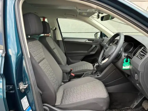 2023 Volkswagen Tiguan — photo 8 | Tuminion Kenya