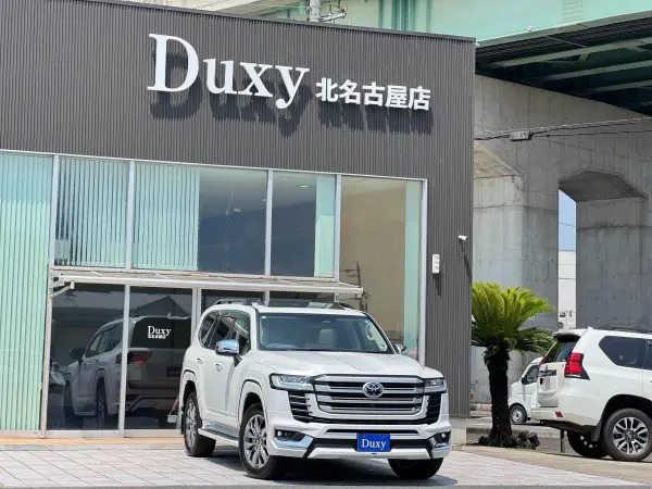 2025 Toyota Landrcuiser 300 — photo 8 | Tuminion Kenya