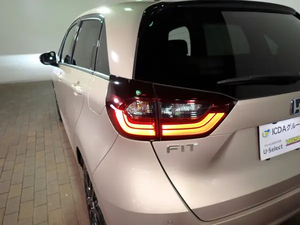2021 Honda Fit — photo 7 | Tuminion Kenya