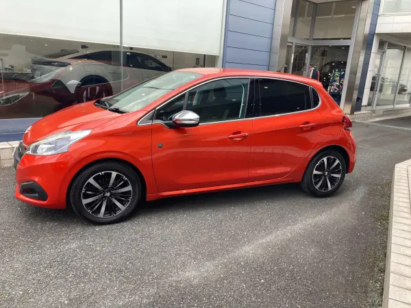 2019 Peugeot 208 — photo 2 | Tuminion Kenya