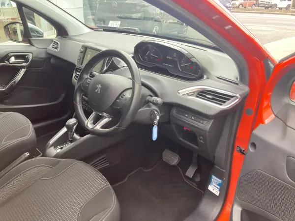 2019 Peugeot 208 — photo 8 | Tuminion Kenya