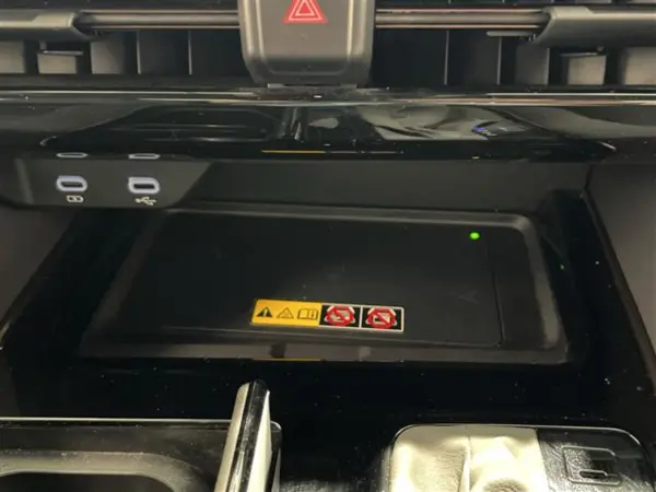 2024 Toyota Alphard — photo 8 | Tuminion Kenya