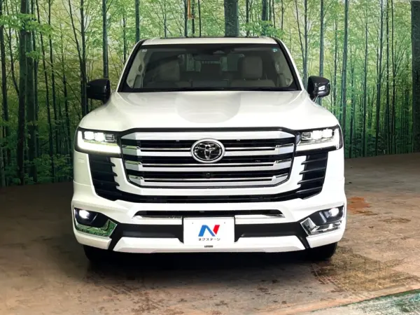 2025 Toyota Landrcuiser 300 — photo 8 | Tuminion Kenya
