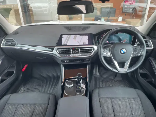 2021 Bmw 3 Series — photo 2 | Tuminion Kenya
