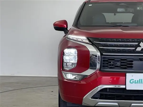 2022 Mitsubishi Outlander — photo 9 | Tuminion Kenya