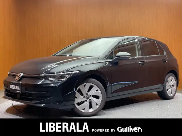 2025 Volkswagen Golf — photo 1