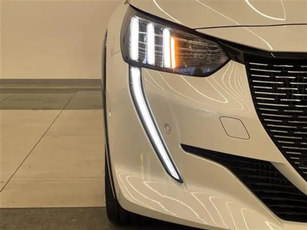 2022 Peugeot 208 — photo 9 | Tuminion Kenya