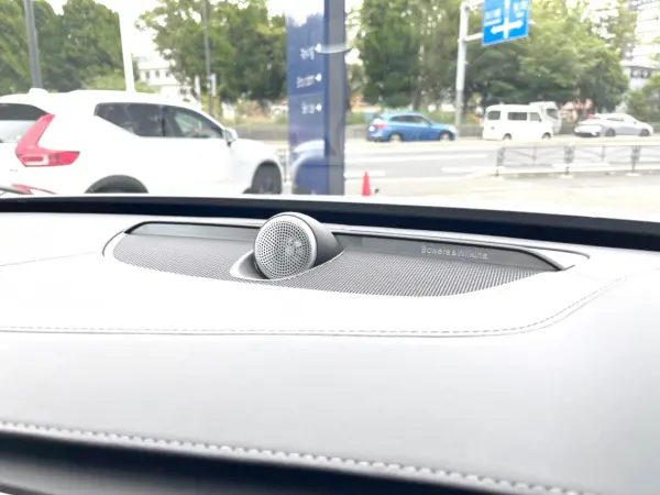 2023 Volvo Xc90 — photo 3 | Tuminion Kenya