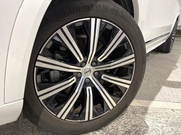 2021 Volvo Xc90 — photo 9 | Tuminion Kenya