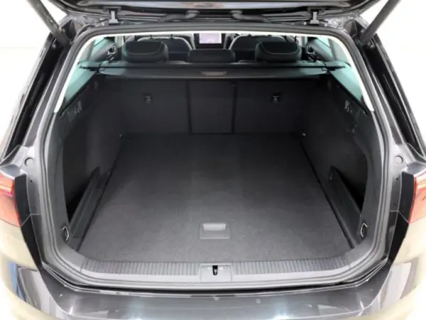 2023 Volkswagen Passat — photo 7 | Tuminion Kenya