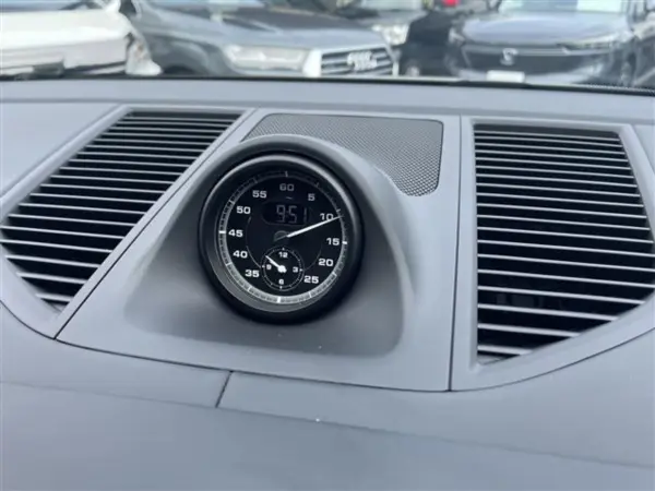 2024 Porsche Macan — photo 3 | Tuminion Kenya