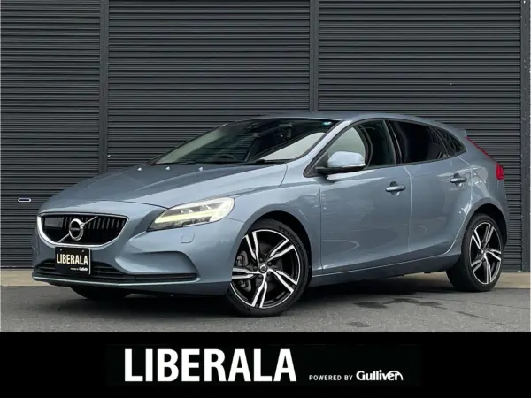 Volvo V40 D4 Momentum Diesel Turbo Late Model IntelliSafe ACC LKA Half Leather Seat Heater Power Seat Genuine Navigation 12 Seg BT DVD Rear View Camera Park Sensor LED Headlights Auto Light Paddle Shift Front/Rear Dashcam ETC Non-Smoking (Mussel Blue Metallic) — 2018, 38,000km, for sale in Kenya