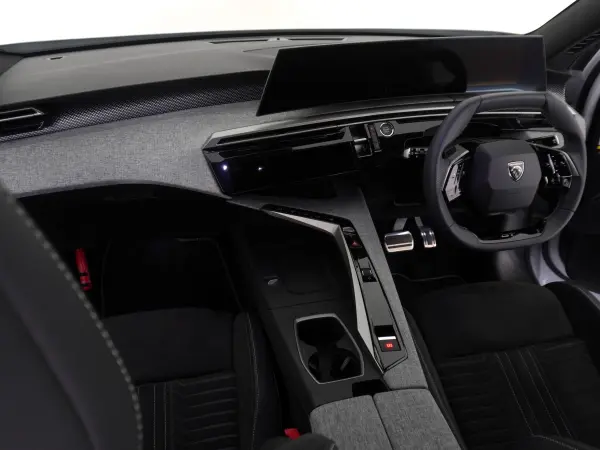 2025 Peugeot 3008 — photo 9 | Tuminion Kenya