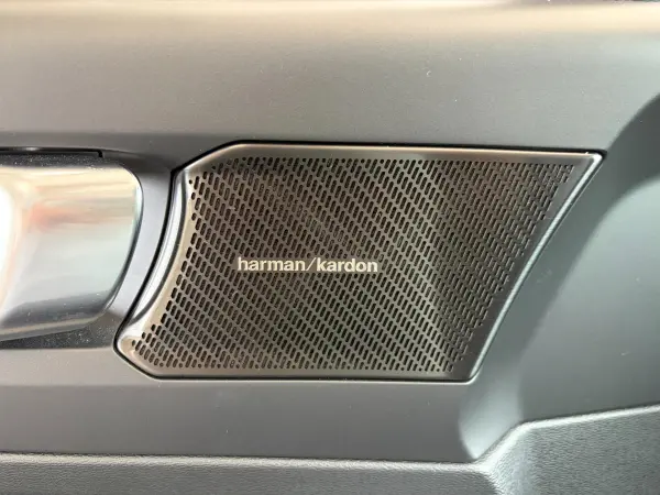 2021 Volvo Xc40 — photo 8 | Tuminion Kenya