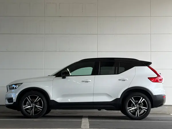 2021 Volvo Xc40 — photo 9 | Tuminion Kenya