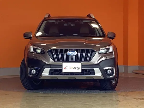 2022 Subaru Legacy Outback — photo 8 | Tuminion Kenya