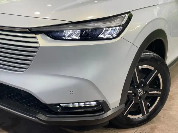2023 Honda Vezel — photo 8 | Tuminion Kenya