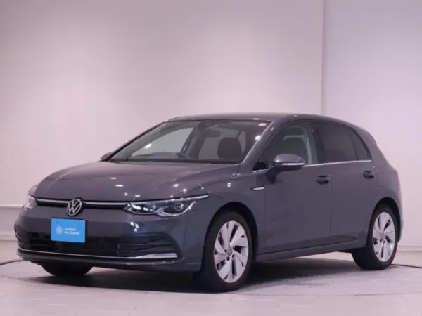 2021 Volkswagen Golf — photo 1