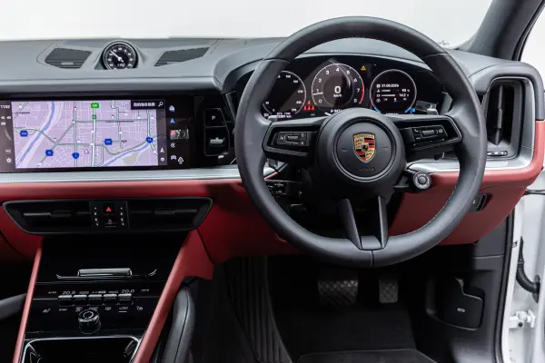 2024 Porsche Cayenne — photo 9 | Tuminion Kenya