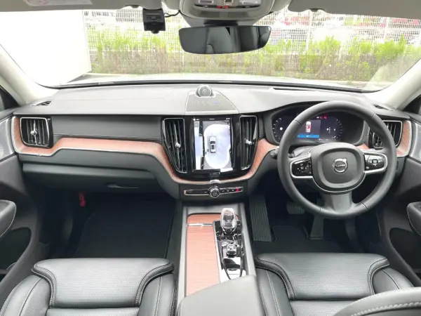 2024 Volvo Xc60 — photo 2 | Tuminion Kenya