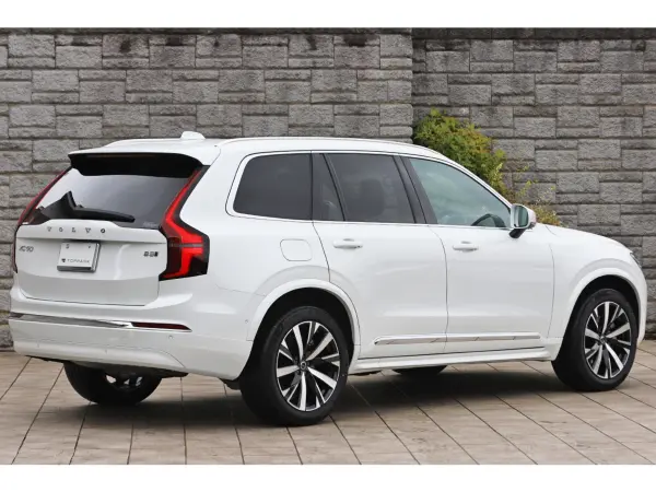 2025 Volvo Xc90 — photo 3 | Tuminion Kenya