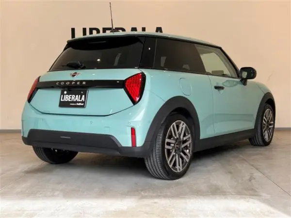 2024 Mini Cooper — photo 3 | Tuminion Kenya