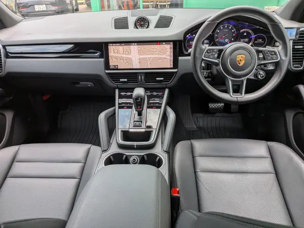 2021 Porsche Cayenne — photo 9 | Tuminion Kenya