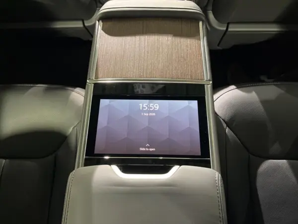 2025 Landrover Rangerover — photo 3 | Tuminion Kenya