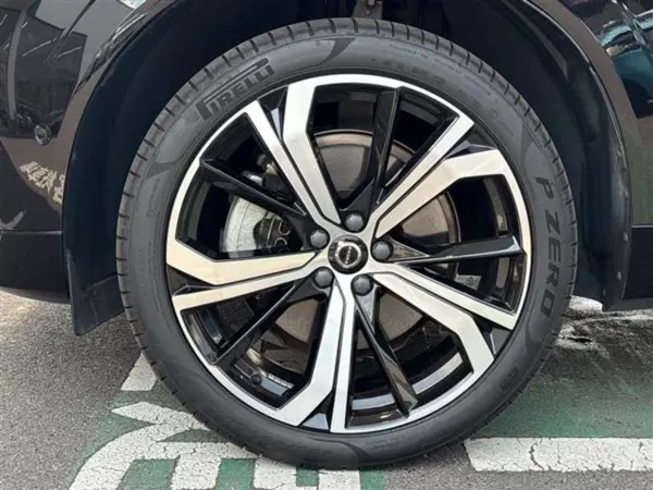 2021 Volvo Xc60 — photo 9 | Tuminion Kenya