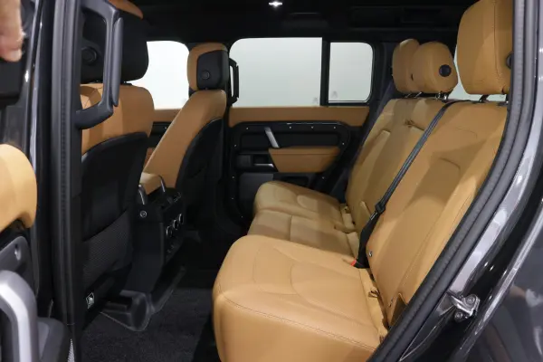 2024 Landrover Defender — photo 8 | Tuminion Kenya