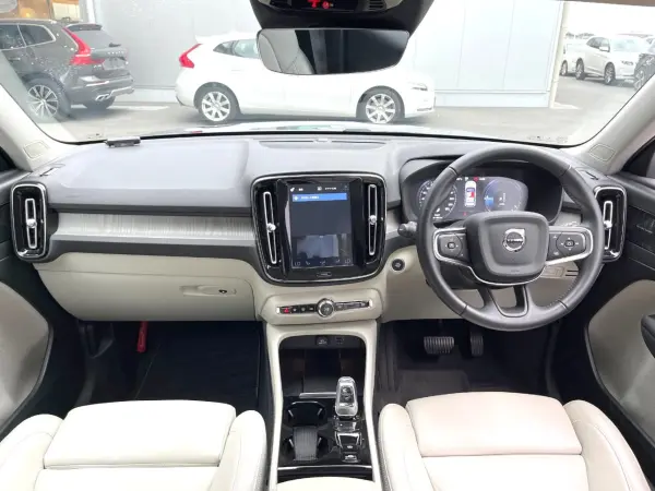 2021 Volvo Xc40 — photo 2 | Tuminion Kenya