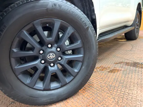 2023 Toyota Landcruiser Prado — photo 9 | Tuminion Kenya