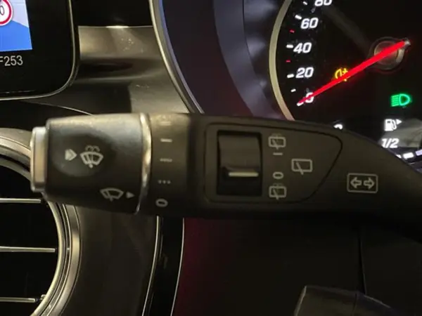2022 Mercedes-benz Glc — photo 9 | Tuminion Kenya