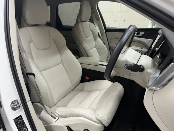 2021 Volvo Xc60 — photo 7 | Tuminion Kenya