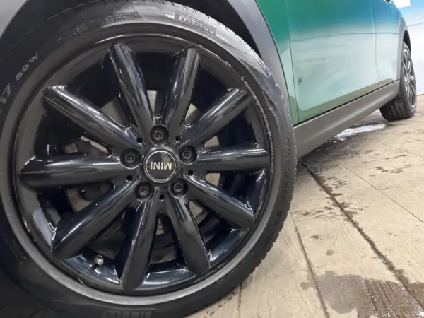 2021 Mini Cooper — photo 9 | Tuminion Kenya