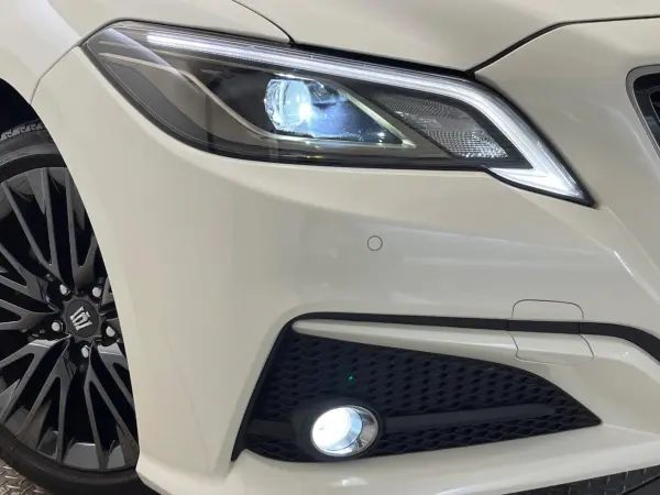 2020 Toyota Crown — photo 9 | Tuminion Kenya