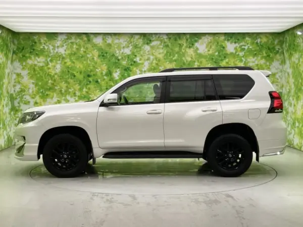 2022 Toyota Landcruiser Prado — photo 8 | Tuminion Kenya